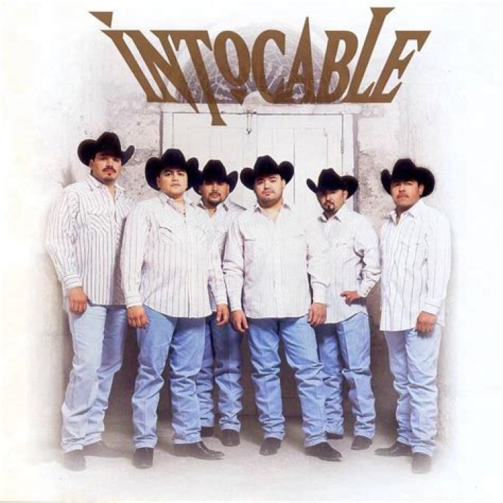 Intocable lyrics