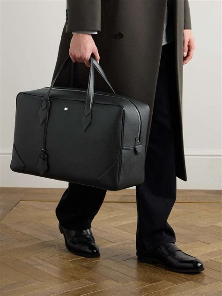 Mr. briefcase lyrics